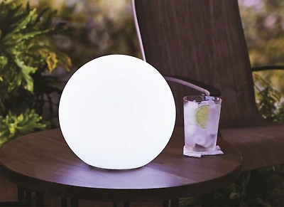 Hometrends 10 INCH COLOUR-CHANGING ORB, 9.6 in. Dia. x 9.1 in. H