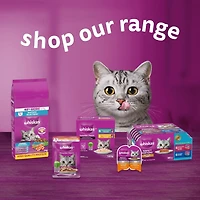 Nourriture humide pour chats adultes WHISKAS FAVORIS coupes en sauce en format variété – saveur de poulet et saveur de saumon