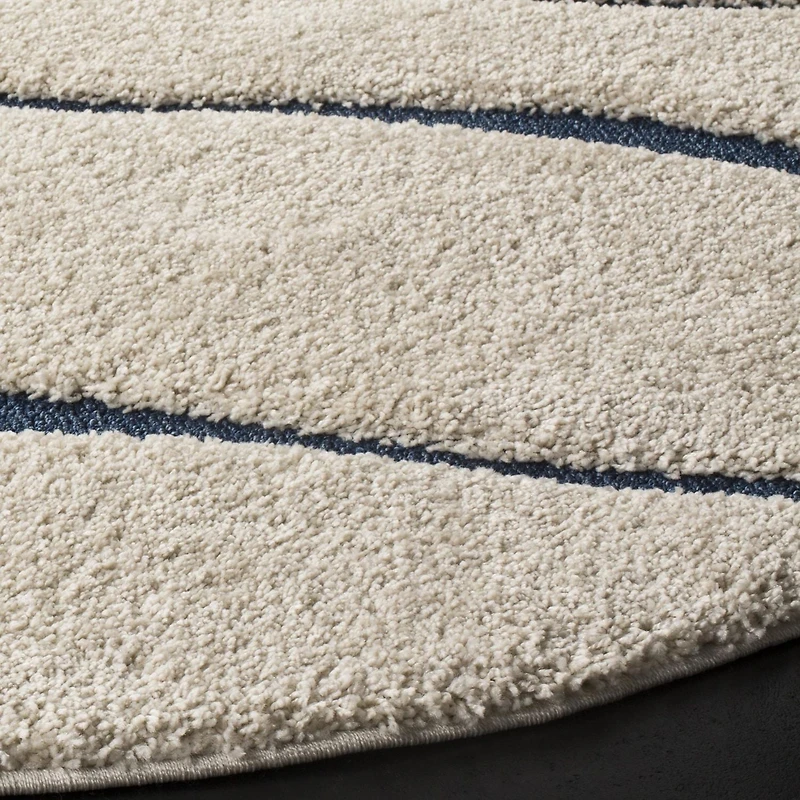 Safavieh Florida Tabitha Geometric Waves Shag Area Rug, Light Blue / Blue, 5'3" X 7'6"