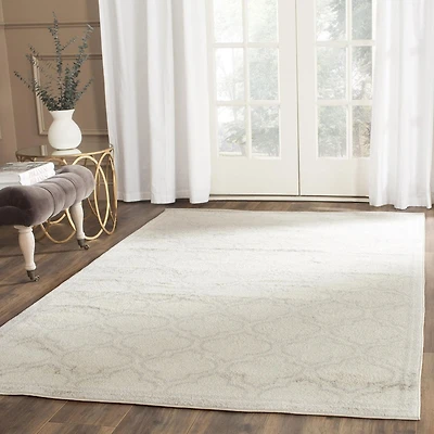 Safavieh Amherst Wilson Geometric Area Rug