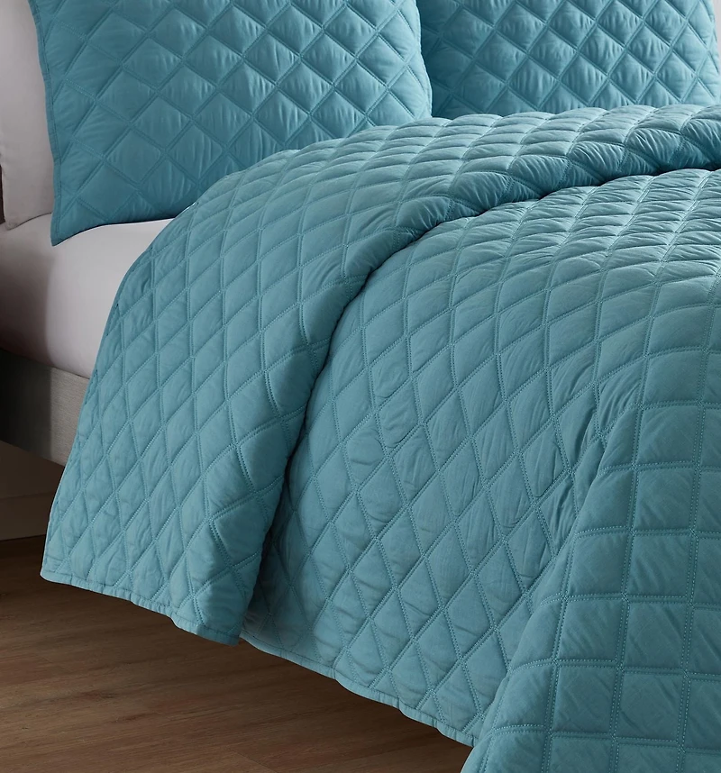 Avery Pure Cotton Bamboo Babs 3 Piece Double/Queen Quilt Set