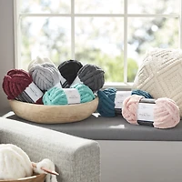 Fil chenille épais Mainstays, 31,7 m, White, 100 % polyester, super volumineux