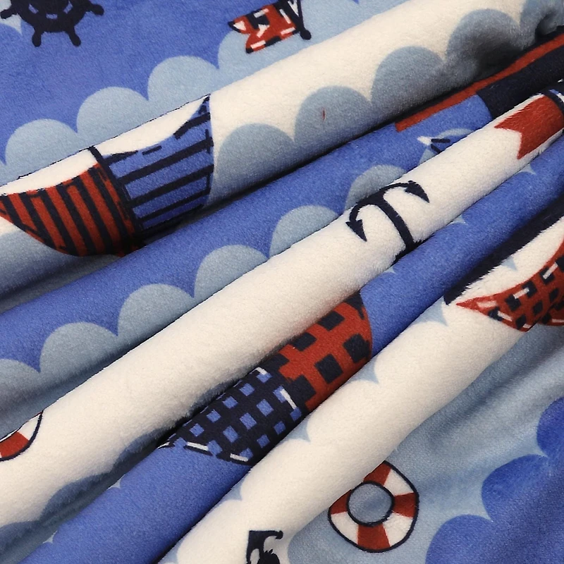 Couverture réversible en flanelle polaire douce et chaude pour enfants, motif bateau à voile nautique avec base blanche, 101 x 127 cm