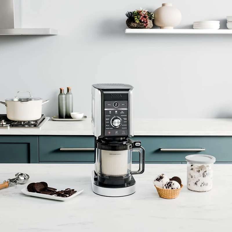 Machine à crème glacée et gâteries glacées Ninja™ CREAMi® Deluxe 11-en-1 Machine à crème glacée