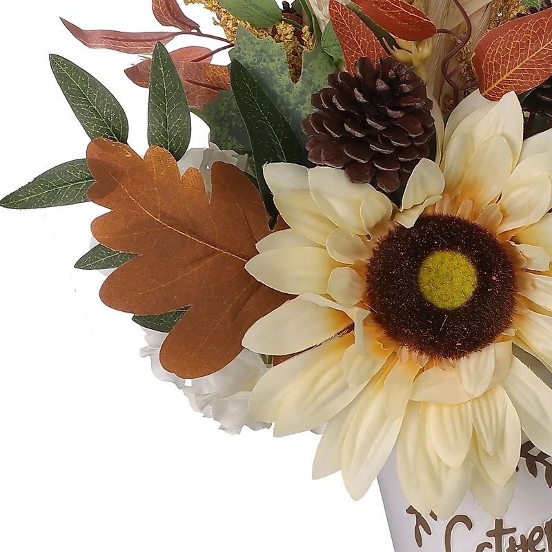 WHITE JAR WITH FLOWER