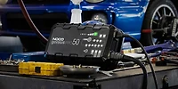 NOCO GENIUSPRO50, chargeur de batterie de voiture intelligent 50 A, chargeur automobile portable 6 V, 12 V et 24 V, mainteneur de batterie, chargeur d'entretien et désulfateur pour batteries AGM, lith