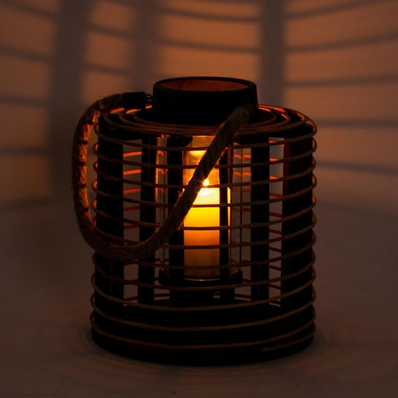 Truu Design, Lanterne en rotin et bois