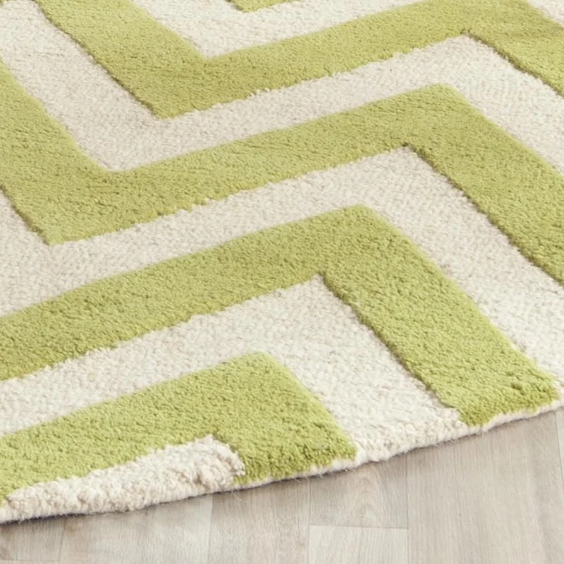 Safavieh Cambridge Kaitlyn Zig Zag Stripes Area Rug