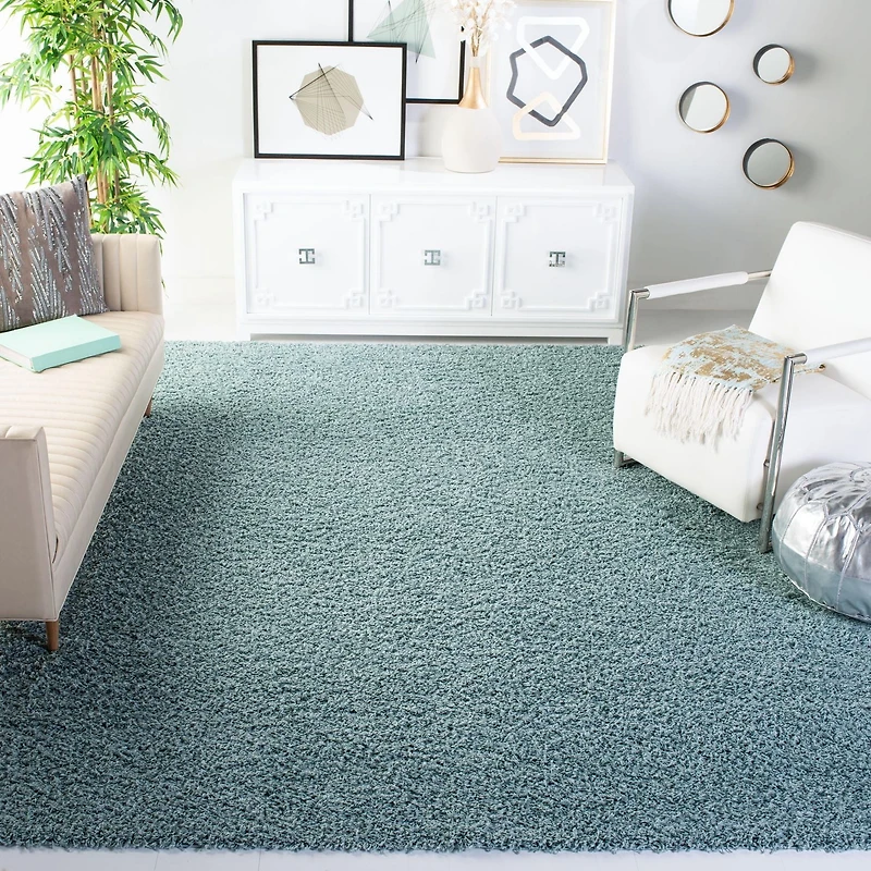 Safavieh Athens Solid Plush Shag Area Rug