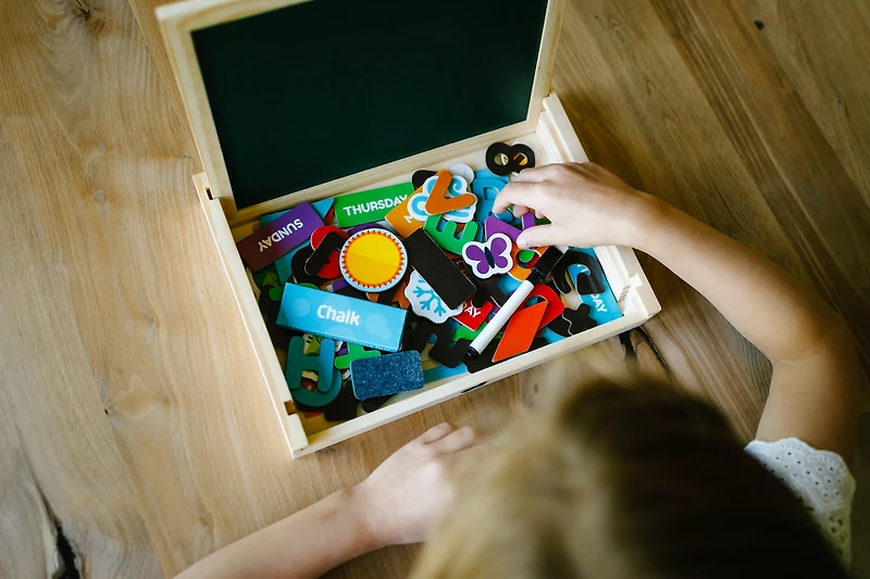 Chuckle & Roar Easel Jr. Magnetic Dry-Erase and Chalk Playing Board for Ages 3+ by Buffalo Games, Chuckle & Roar Easel Jr. Magnetic Dry-Erase and Chalk Playing Board