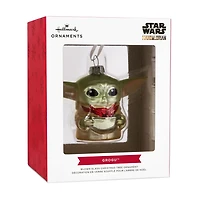 Décoration Hallmark de Noël (Grogu tenant une tasse, La Guerre des étoiles : Le Mandalorien, en verre soufflé)