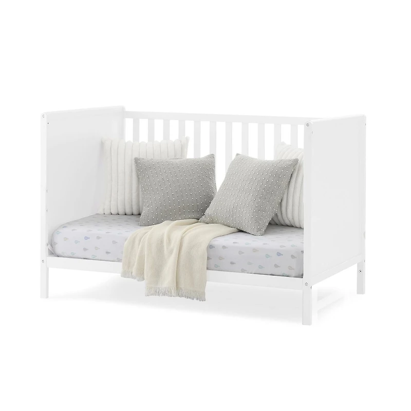 Delta Childern Ruby Ensemble de 2 pièces pour berceau convertible 6 en 1 et table à langer – Certifié Greenguard Gold, Bianca White