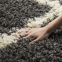 Safavieh Dallas Logan Geometric Shag Area Rug
