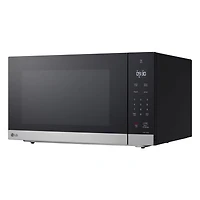 LG 2.0 cu. ft. NeoChef™ Countertop Microwave with Smart Inverter and EasyClean®