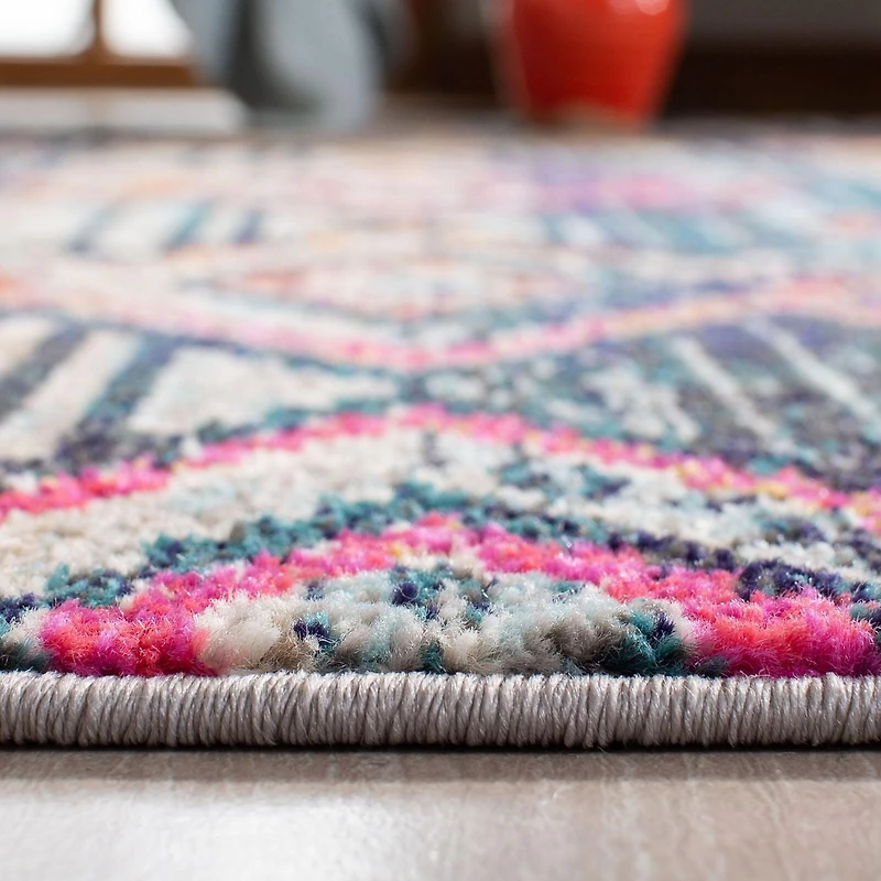 Safavieh Madison Zaman Geometric Area Rug