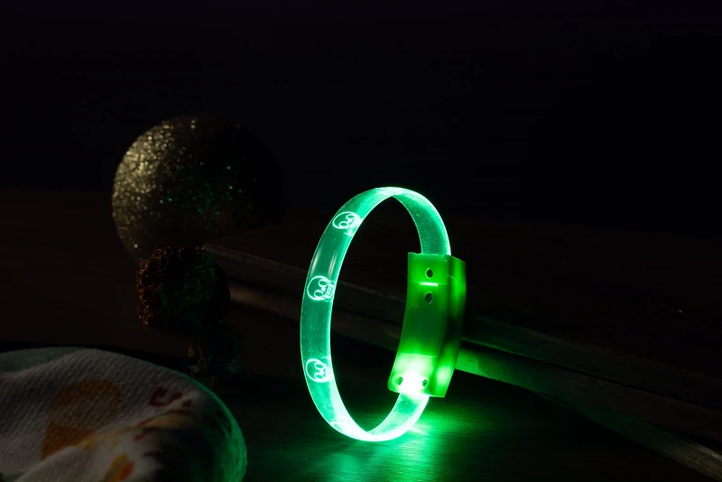 Halloween PL Green Light-up Bracelet,Unisex Child Teen Age Use, Way to Celebrate