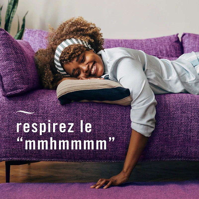 Assainisseur d’air en vaporisateur Febreze Tissu, désodorisant de tissu qui combat les odeurs, parfum Downy Calme 500 mL