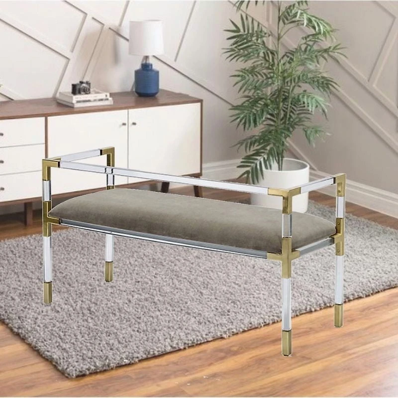 Banc Doyle en clair, banc en acrylique, banc en velours, banc moderne avec détails en laiton brossé, banc doré, banc clair avec détails en laiton, banc en velours gris, banc élégant, banc d'entrée, ba