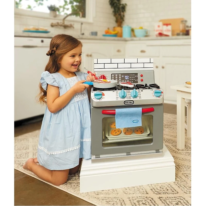 Little Tikes First Oven Realistic Pretend Play Appliance for Kids
