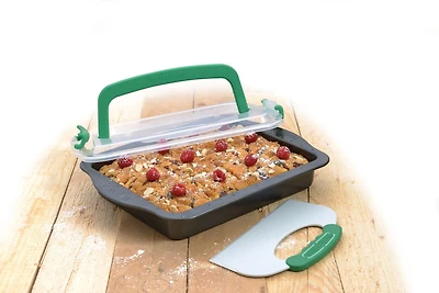 Moule à gâteau de 9 x 13 po avec outil et couvercle Perfect Slice de BergHOFF