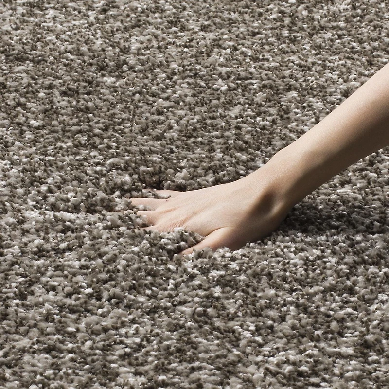 Safavieh Milan Harlow Solid Shag Area Rug