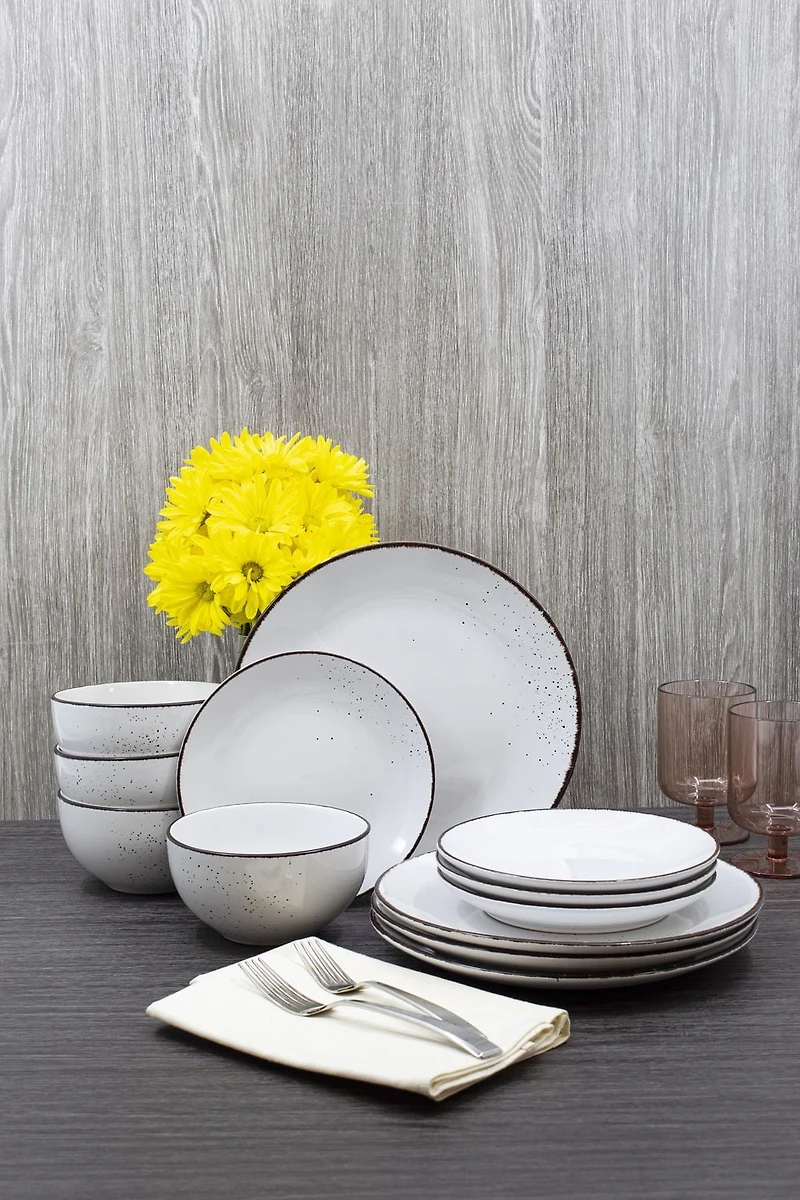 Hometrends 12 piece Gabriel Dinnerware