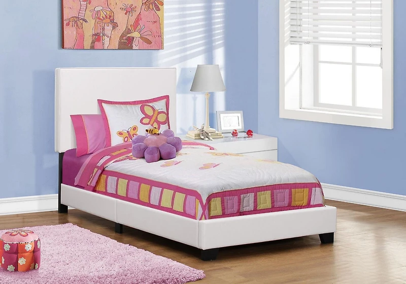Monarch Specialties Lit, Taille Jumelle, Plate-forme, Chambre À Coucher, Cadre, Rembourré, Pu D'aspect Cuir, Pattes En Bois, Blanc, Transitionnel