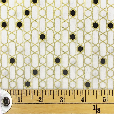 Tissu pré-coupé Fat Quarter de Fabric Creations à motif d'or métallique - chaîne en or - 18" x 21" / 45cm x 53cm