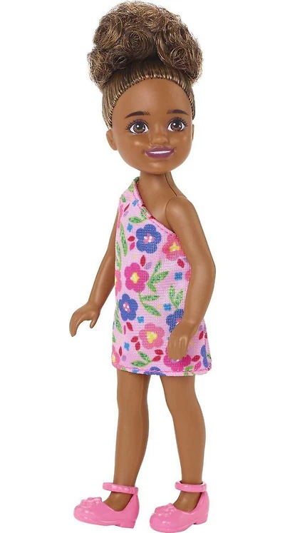 Barbie Poupée Chelsea, brunette, robe à imprimé floral, 3+ ans