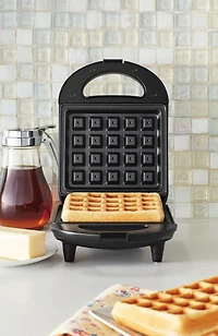 Mainstays Single Waffle Maker, Matte Black, Non-Stick