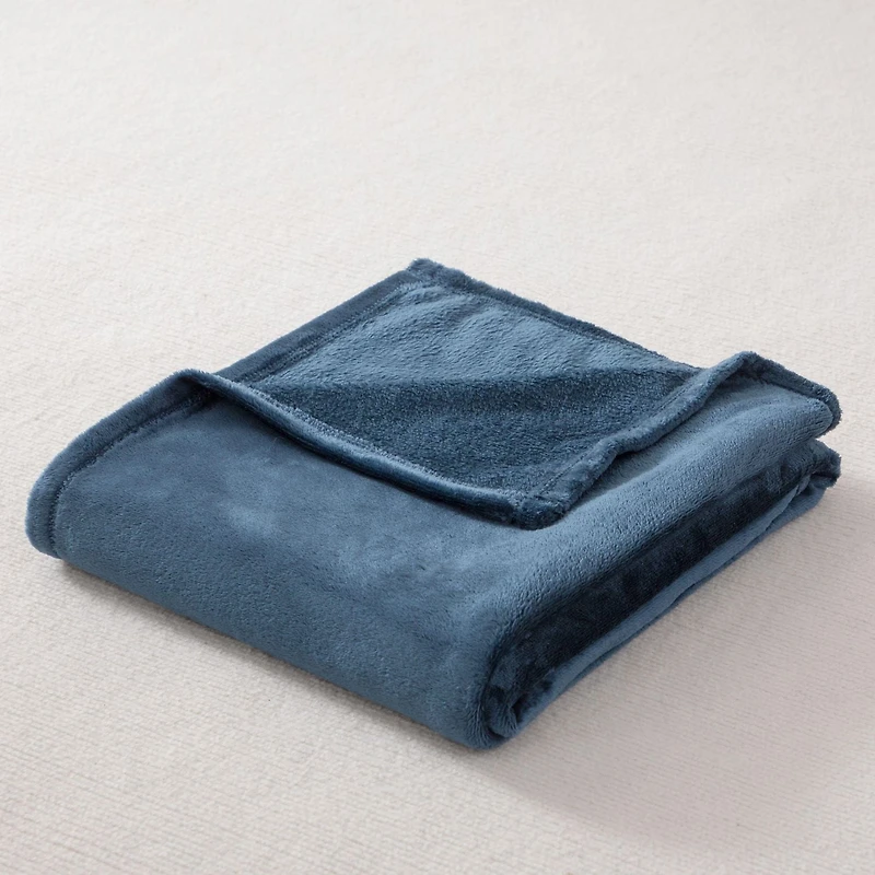 Mainstays Soft Plush Throw, Extra soft & cozy