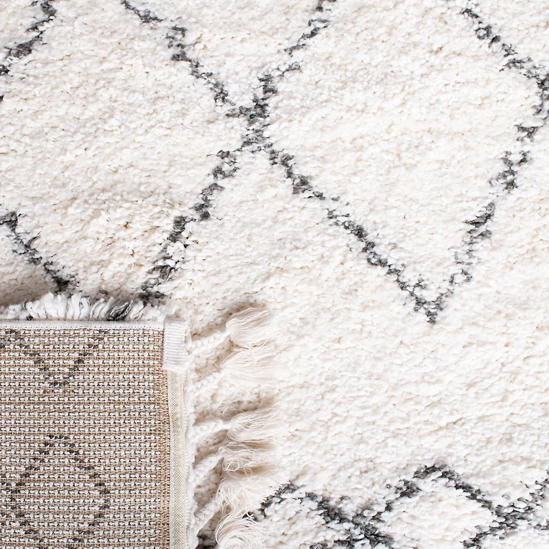 Safavieh Moroccan Fringe Scarlett Geometric Shag Area Rug