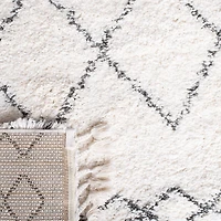 Safavieh Moroccan Fringe Scarlett Geometric Shag Area Rug