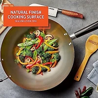 Wok Imusa en acier de carbone sans revêtement antiadhérent de 14 po