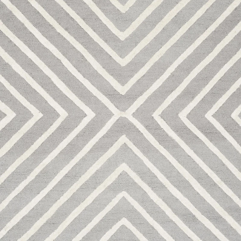 Safavieh Cambridge Lilly Diamond Stripes Area Rug