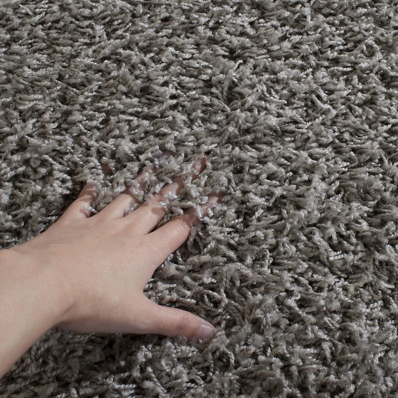 Safavieh Athens Solid Plush Shag Area Rug