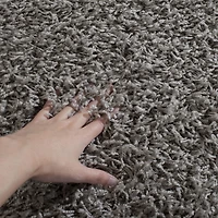Safavieh Athens Solid Plush Shag Area Rug