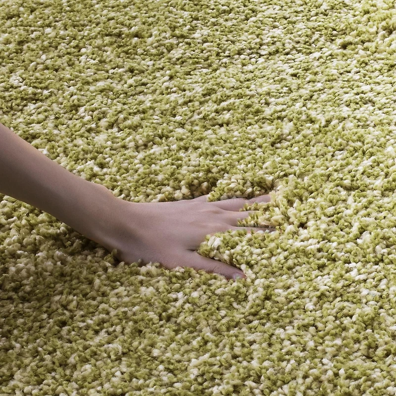 Safavieh California Solid Plush Shag Area Rug