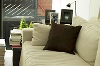 COUSSINS TORINO QUATTRO EN PEAU DE VACHE 18"X18" 2 PQT