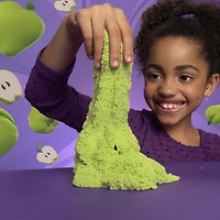 Kinetic Sand, Sable de jeu Parfumé, 227 g (les styles peuvent varier), jouets sensoriels pour les enfants à partir de 3 ans