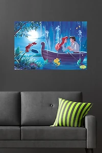 Disney La Petite Sirène - Ariel - Kiss The Girl