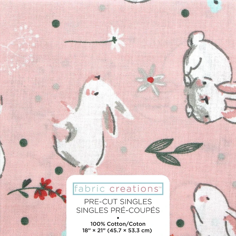 Tissu pré-coupé Fat Quarter de Fabric Creations rose avec des lapins blancs peints - 18" x 21" / 45cm x 53cm 18" x 21" / 45cm x 53cm