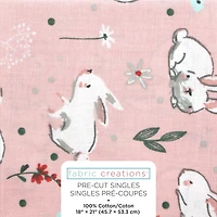 Tissu pré-coupé Fat Quarter de Fabric Creations rose avec des lapins blancs peints - 18" x 21" / 45cm x 53cm 18" x 21" / 45cm x 53cm