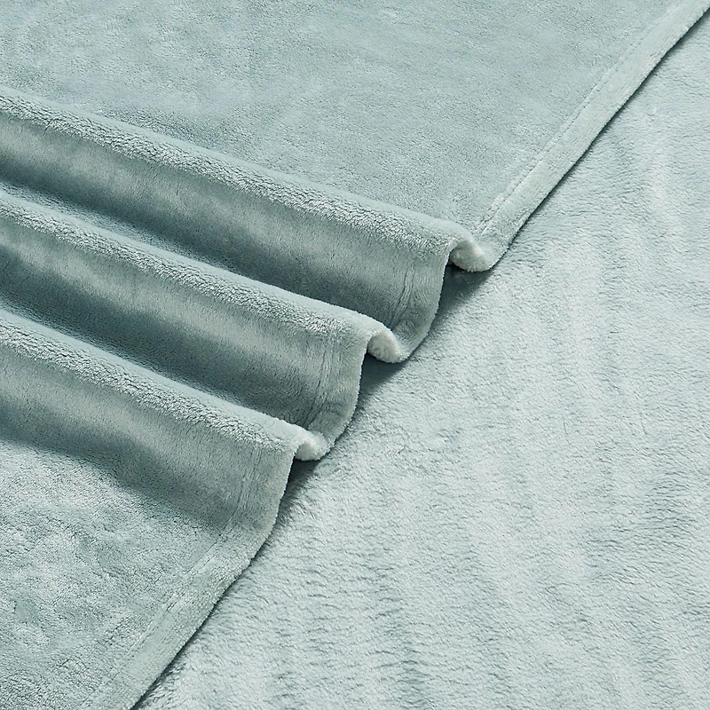 HOMETRENDS Velvet Plush Throw, 50" x 60