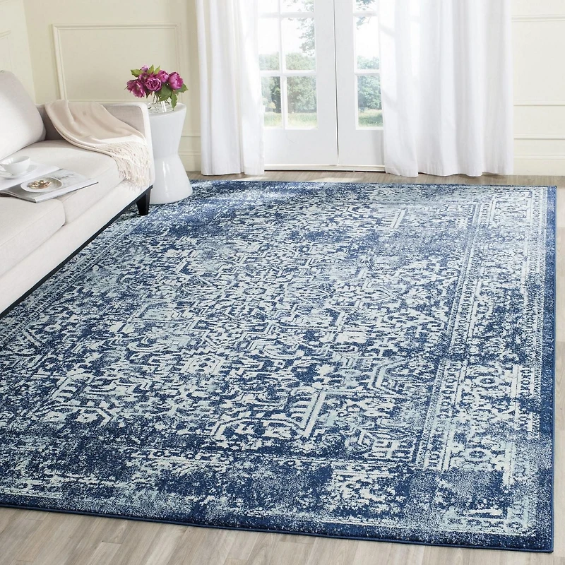 Safavieh Evoke Trena Traditional Area Rug