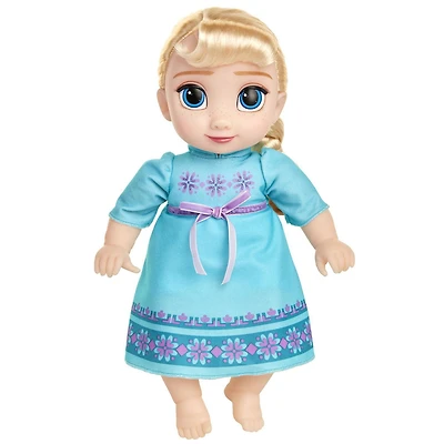 Jeune Poupée d'Elsa de la reine des neiges 2