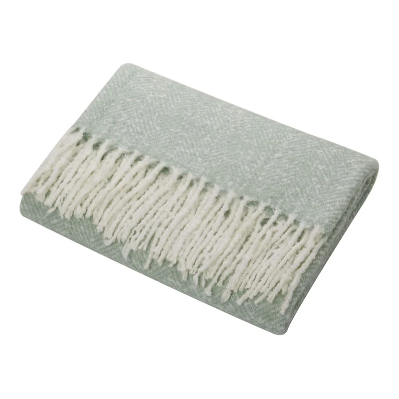 hometrends Yarn-Dyed Throw, Stylish fringe accent