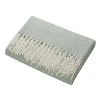 hometrends Yarn-Dyed Throw, Stylish fringe accent