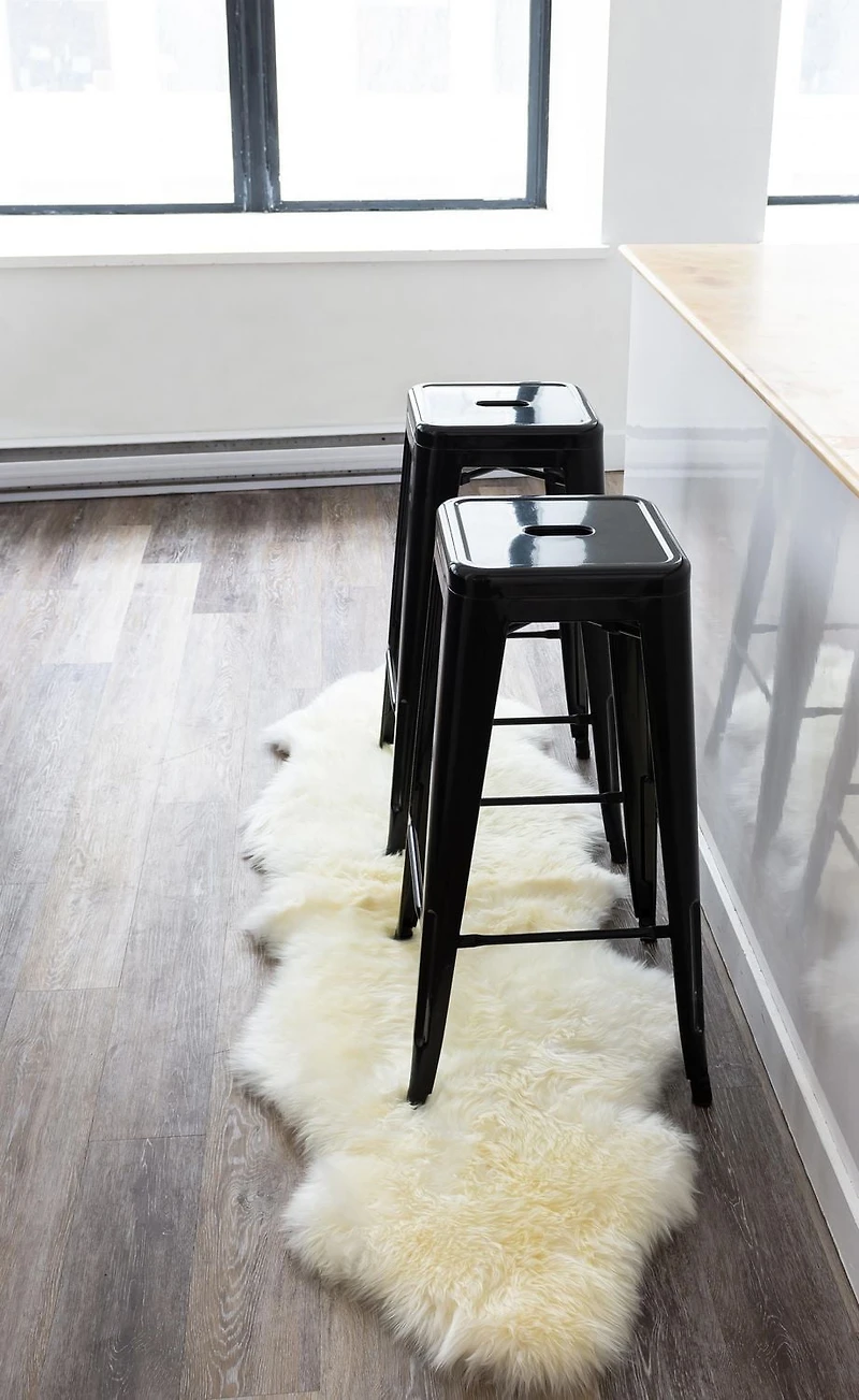 H-Natural New Zealand Sheepskin Rug