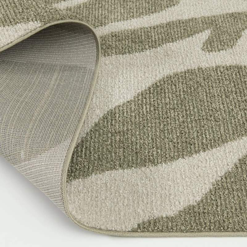 Mainstays Floral Pattern Low Pile Ivory Base with Green Leaves, Accent Runner Mat 2x6, Recommended for Hallway, Bedroom, Kitchen, and Laundry Room